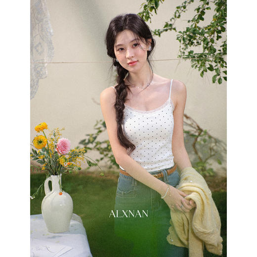 鹿向南「私域暖调」杏色蕾丝边波点背心吊带女春修身显瘦内搭上衣 商品图0