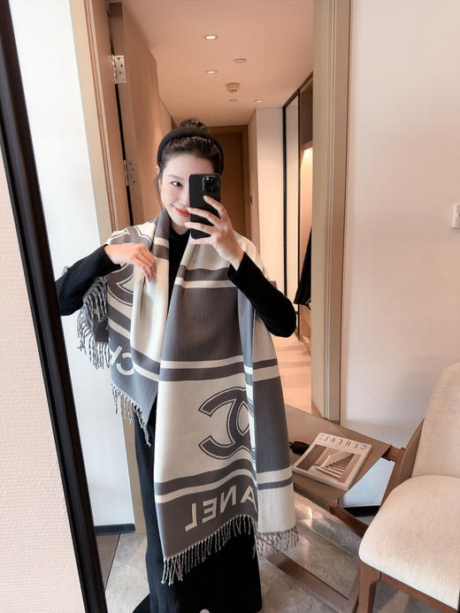 秋冬特惠💰150 香奈儿围巾 女神及日常都非常好搭配的款 商品图2