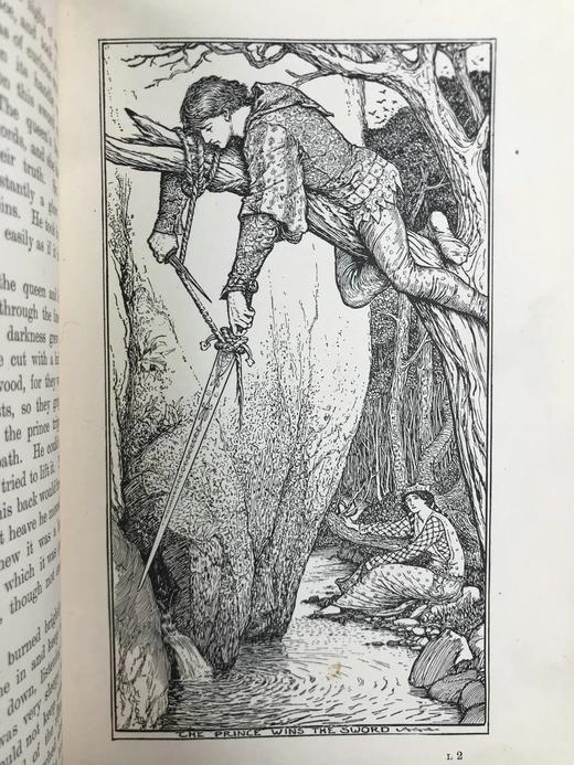 1909年 安德鲁·朗格《深红色童话书》 8幅彩色与大量黑白插图 漆布精装32开 商品图10