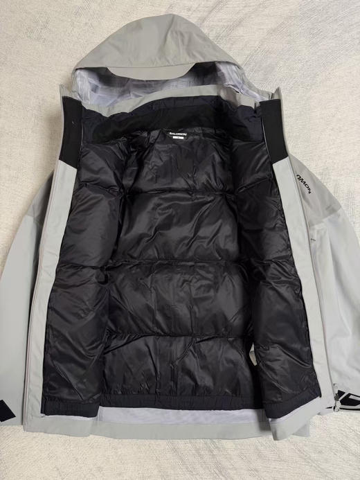 原单正品萨洛蒙，三合一，鹅绒羽绒服，全压胶。
越南产。尺码黑色S-XXL 灰色M L XXL
原价3000➕ 商品图7