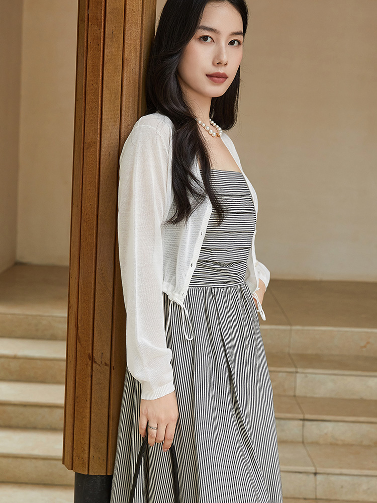 条纹吊带连衣裙 + 防晒开衫两件套女 2026 春夏新款 V 领抽绳短款罩衫 显瘦遮肉长裙