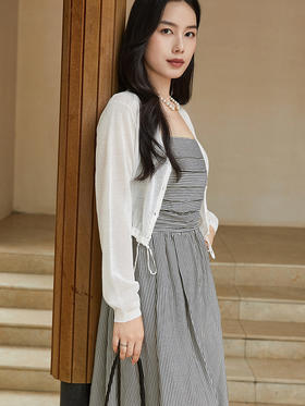 条纹吊带连衣裙 + 防晒开衫两件套女 2026 春夏新款 V 领抽绳短款罩衫 显瘦遮肉长裙