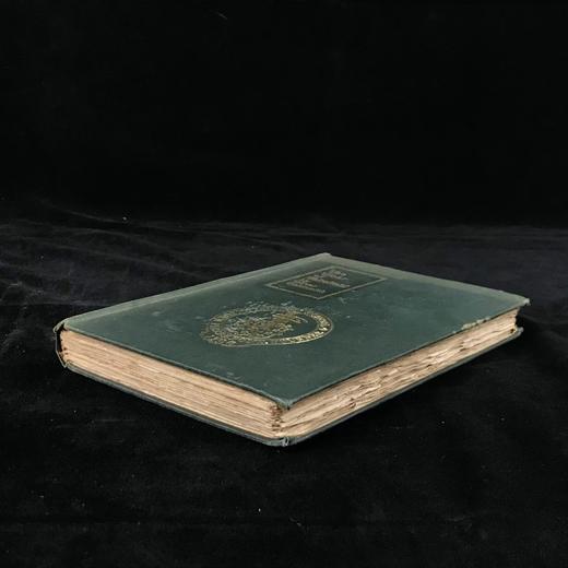 1896年 戈德史密斯《威克菲尔德牧师》 32幅插图 漆布精装32开 商品图1