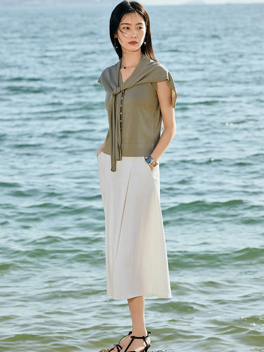 松弛感拉满！深灰色 V 领单排扣海军领系带针织马甲 夏季宽松显瘦通勤叠穿背心 商品图2