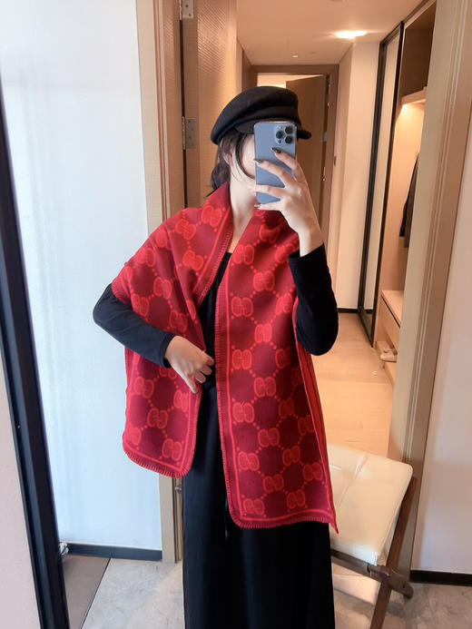 秋冬特惠💰150 古驰围巾 装饰超大造型设计GG图案 商品图2