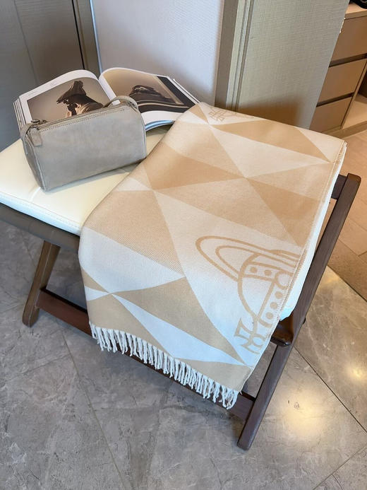 秋冬特惠💰150 西太后围巾 经典大土星围巾 商品图1