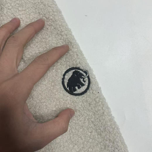 原单正品 Mammut猛犸象泰迪绒立领外套，云感保暖，治愈系山系美学
两个色。 S-XXL 商品图9