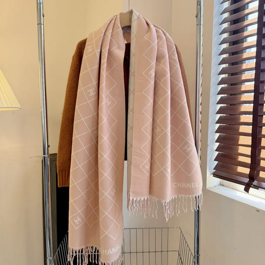 秋冬特惠💰150 香奈儿围巾 上新！秋冬男女同款，高端羊绒针织围巾 商品图8