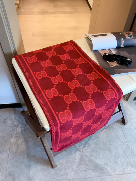 秋冬特惠💰150 古驰围巾 装饰超大造型设计GG图案 商品图6
