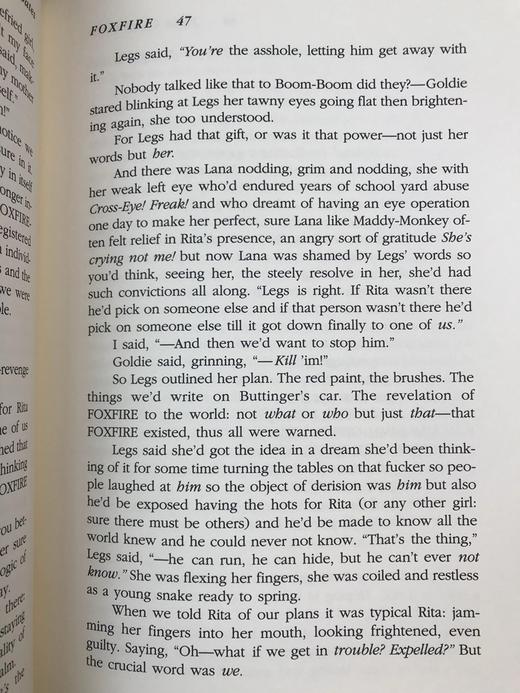 签名首版！乔伊斯・卡罗尔・欧茨《狐火：少女帮派的自白》 富兰克林图书馆豪华皮装本 商品图5