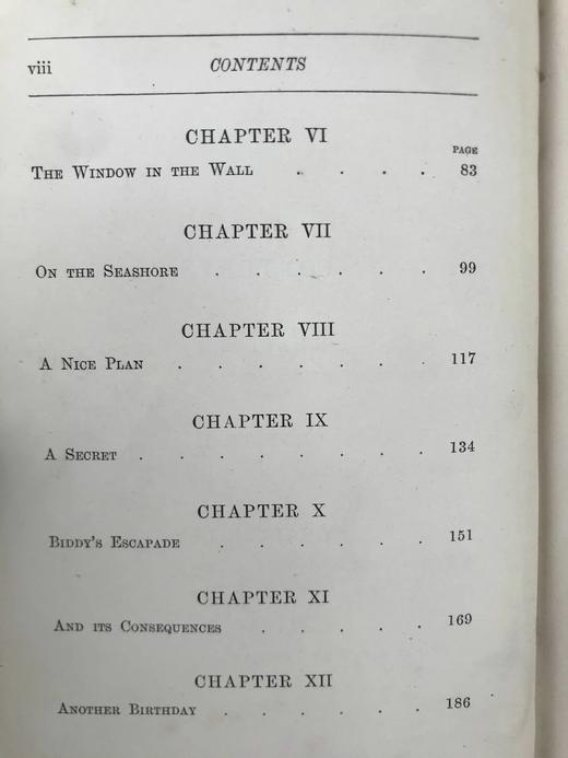 1889年 莫尔斯沃思夫人《教区牧师的孩子们》 沃尔特克兰7幅插图 漆布精装32开 商品图5