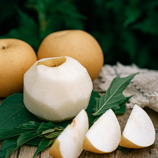 【莱西秋月梨】皮薄、果肉细脆，汁多味甜， 商品图1