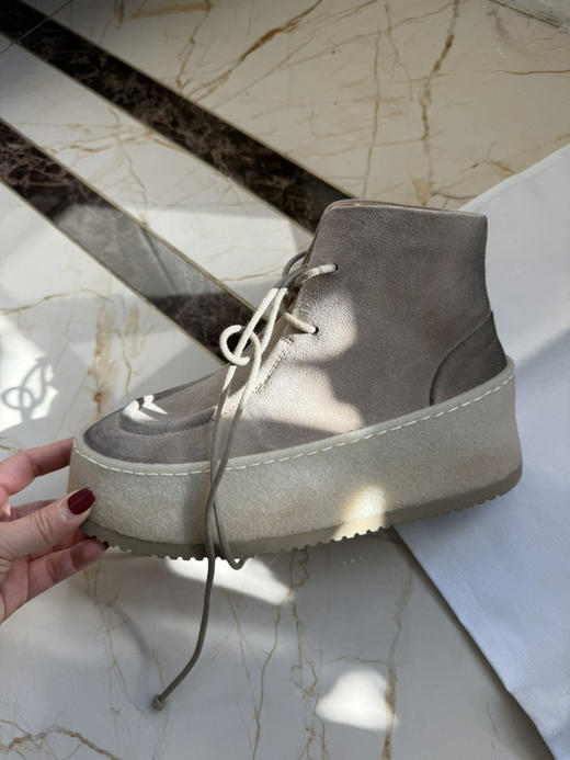 极限特惠24H 渠道货 马塞 魔芋色 parapana 擦色做旧麂皮 厚底皮靴 亏清 实际跟高4cm 准码很准 只换码 不退货 商品图8