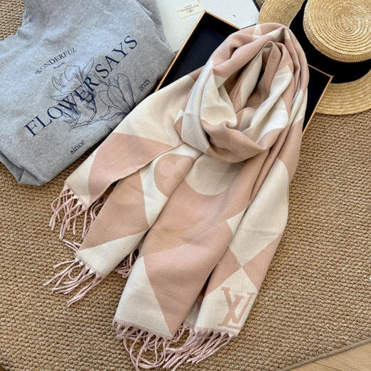 秋冬特惠💰150 LV围巾 上新！秋冬男女同款，高端羊绒针织围巾 商品图2