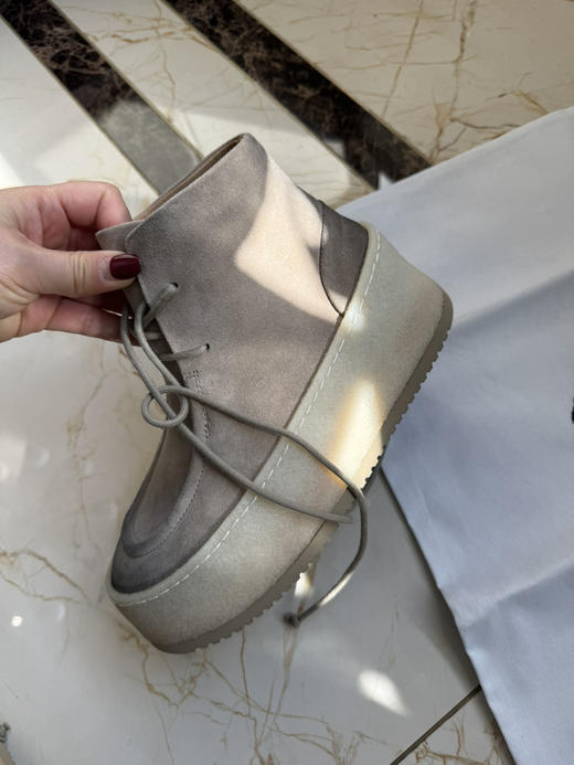极限特惠24H 渠道货 马塞 魔芋色 parapana 擦色做旧麂皮 厚底皮靴 亏清 实际跟高4cm 准码很准 只换码 不退货 商品图9