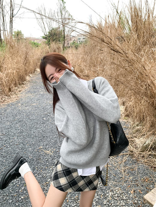 <曾小咸推荐>简约宽松10色圆领毛衣女 商品图3