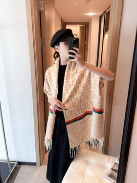 秋冬特惠💰150 芬迪新款围巾，超温柔洋气的双面设计！