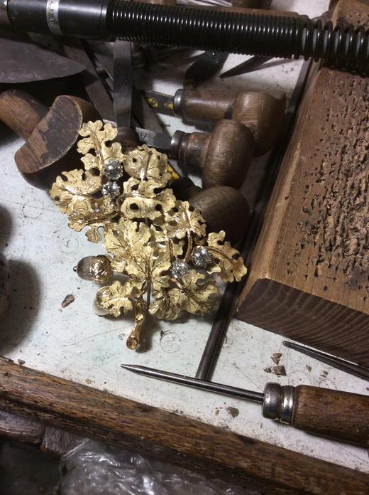 【官价7-8折】meini佛罗伦萨高级定制工坊-【皇家锦缎系列】 戒指 耳钉 项链 黄金 天然钻石 商品图9