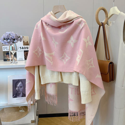 秋冬特惠💰150 LV围巾 上新！秋冬男女同款，高端羊绒针织围巾！ 商品图1