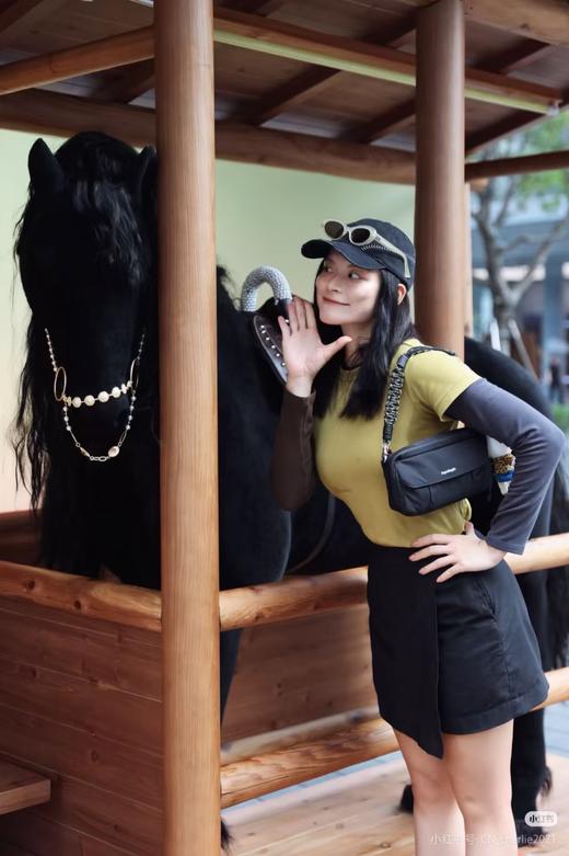 .三色！男女同款！Topologie  Utility宽版斜挎包 商品图5