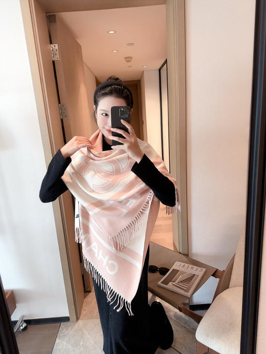 秋冬特惠💰150 香奈儿围巾 女神及日常都非常好搭配的款 商品图5