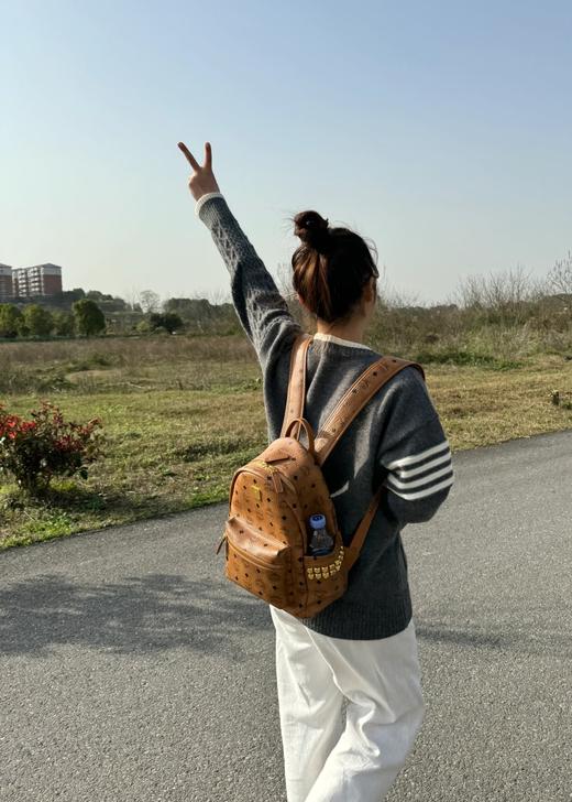 代工厂特价MCM双肩包 商品图11