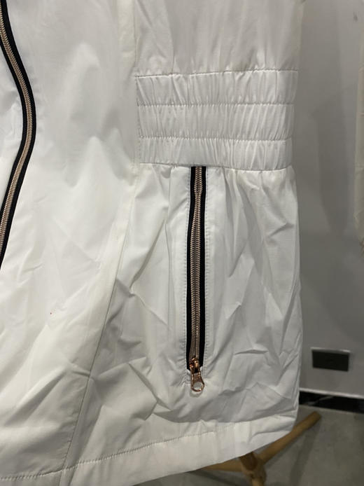 女士林德伯格防晒外套有瑕疵可清洗S码秒杀68元 商品图4