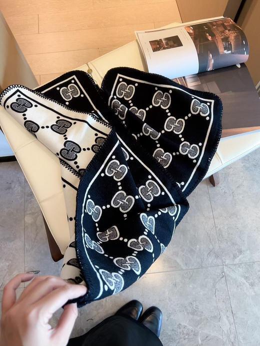 秋冬特惠💰150 古驰围巾 装饰超大造型设计GG图案 商品图7