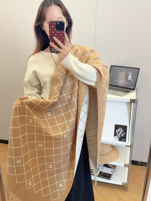 秋冬特惠💰150 香奈儿围巾 上新！秋冬男女同款，高端羊绒针织围巾 商品图5