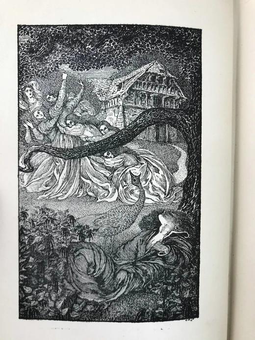 1895年 劳伦斯·豪斯曼《欢乐屋》 豪斯曼兄妹配多幅插图 漆布精装32开 商品图5