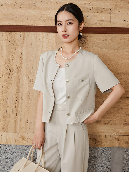 法式温柔风米白色小香风短袖外套女 圆领单排扣短款小西装 小个子通勤百搭开衫 商品图0