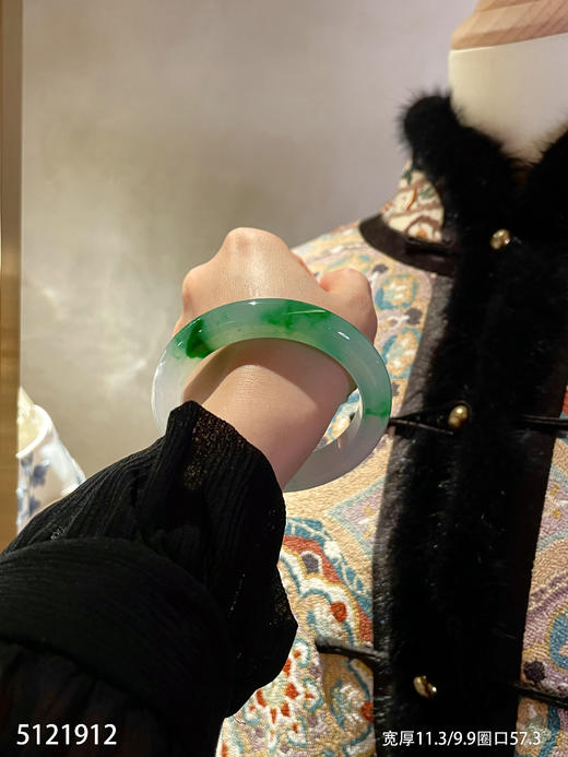 5121912，手镯，圈口57.3。具体价格微信咨询 商品图0