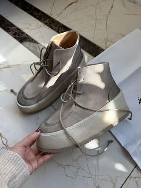 极限特惠24H 渠道货 马塞 魔芋色 parapana 擦色做旧麂皮 厚底皮靴 亏清 实际跟高4cm 准码很准 只换码 不退货