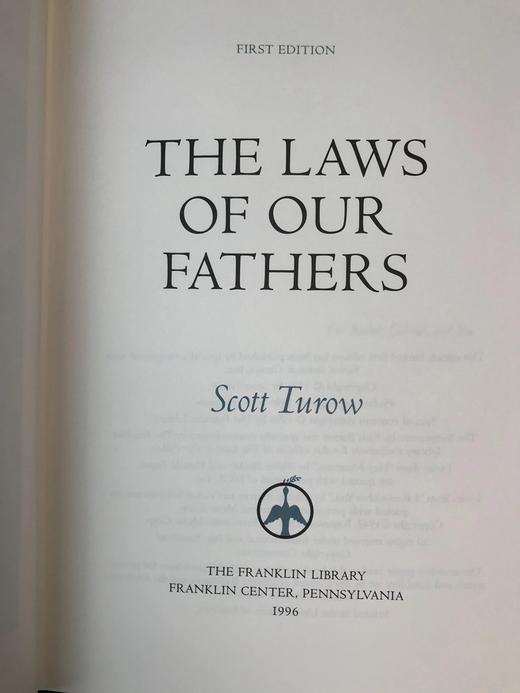 签名首版！斯科特・图罗《父辈的法律》 富兰克林图书馆豪华皮装本 商品图3
