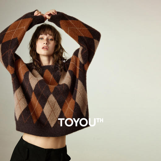 初语毛衣女冬季新款宽松圆领琥珀流光北欧风菱格仿貂毛上衣 商品图0