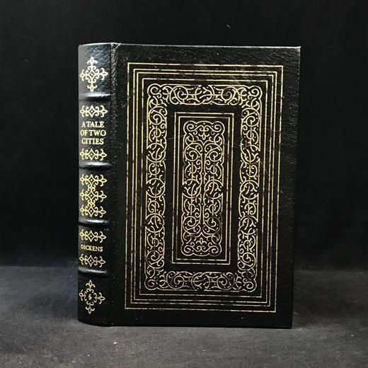 查尔斯・狄更斯《双城记》 配多幅精美彩色插图 豪华皮装 商品图0
