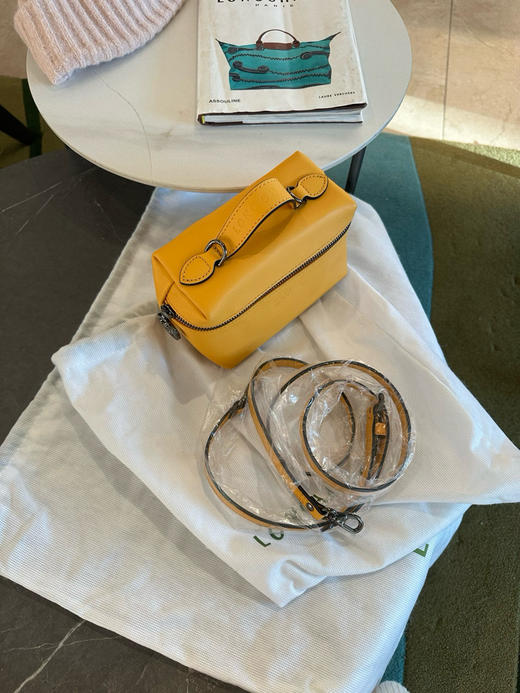 在途国现Longchamp龙骧盒子包1580元 商品图1