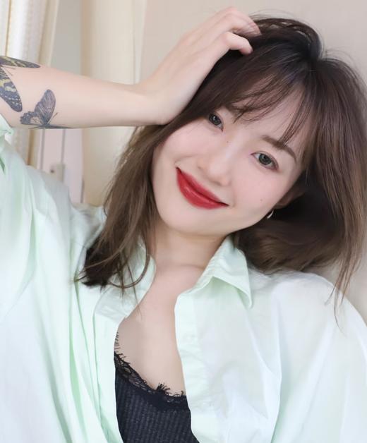 人间香奈儿魅力炫光唇釉散落人间的钻石‼️ 商品图2