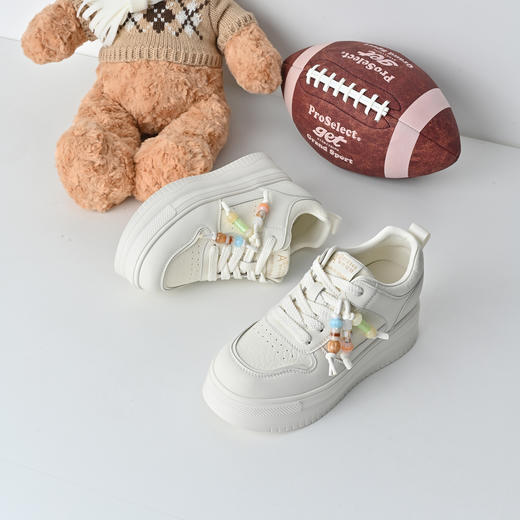 经典鲨2026年春专柜新品牛皮革透气厚底显高休闲鞋小白鞋女KW160-617051 商品图9