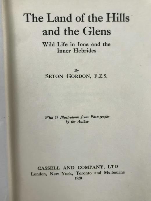 1920年 西顿·戈登《丘陵与峡谷之地：艾奥纳岛与内赫布里底群岛的野生动物》 57幅照片插图 漆布精装18开 商品图3