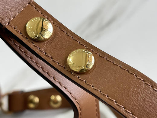 秋冬特惠💰1630 渠道级LV 达芙妮大号【te级LV 全钢五金 原厂皮】M44391黄花 商品图5