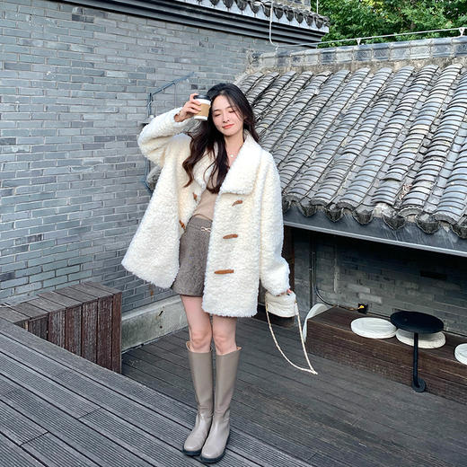 金蘑菇菇 "羊羊可爱多"/进口仿真美丽奴羊羔毛外套 商品图2