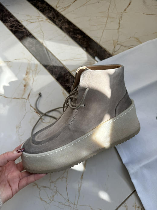 极限特惠24H 渠道货 马塞 魔芋色 parapana 擦色做旧麂皮 厚底皮靴 亏清 实际跟高4cm 准码很准 只换码 不退货 商品图12