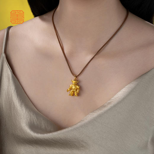 玺匠金铺《足金生肖机甲之牛》足金9999 吊坠项链生日礼物 商品图6