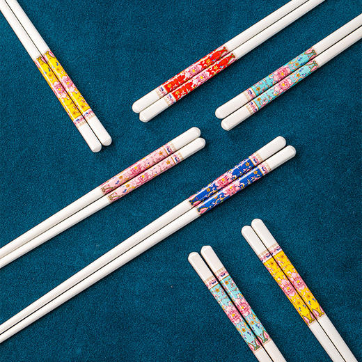 【 珐琅彩  高温抗菌防霉陶瓷筷子】 景德镇家用陶瓷筷 高奢抗菌防霉防摔防滑筷 油炸耐高温陶瓷筷子 商品图3