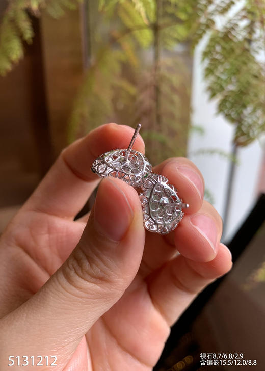 5131212，葫芦耳钉。具体价格微信咨询 商品图5