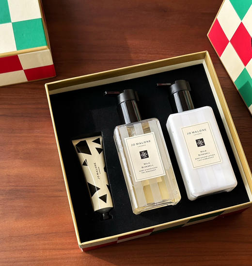 祖马*龙沐浴洗护套盒三件套礼盒1.10 商品图2