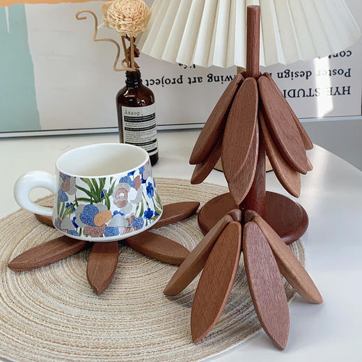 💥【Trees＆wind乌檀木树型餐垫】 🔺花瓣款&树叶款 两款可选 🔺四片带支架，既是餐垫也是餐桌上的高颜值摆件 🔥让这份源自自然的温润质感 商品图5