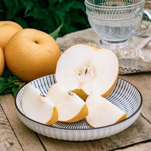 【莱西秋月梨】皮薄、果肉细脆，汁多味甜， 商品图0