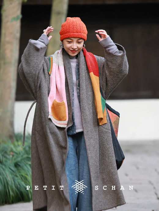 【满3380赠品，和田玉系列除外，无需加购和拍下】欢呼雀跃 绵羊毛拼色口袋围巾披肩 商品图3